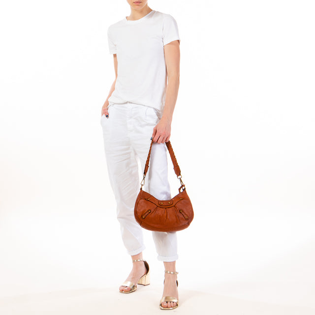Zeroassoluto - Borsa a spalla con borchie - cuoio