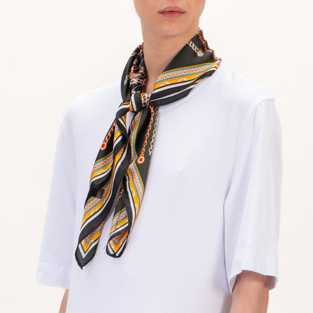 Kontatto-Abito doppio tessuto con foulard - bianco/nero/arancio