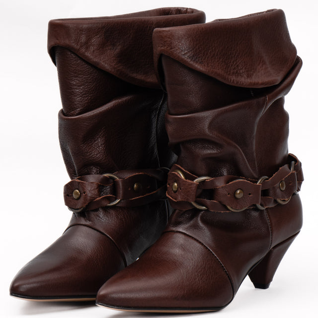 Divine follie-Pyramid heel boot with pleats - dark brown