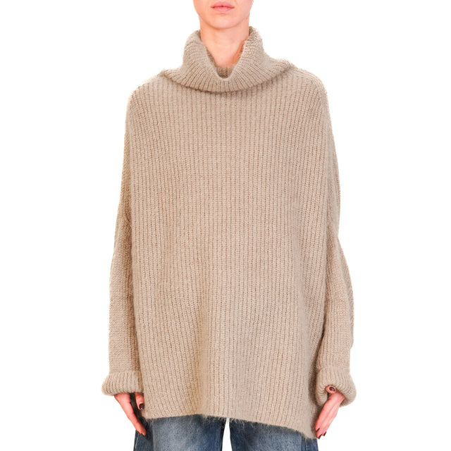 Kontatto-Maglia mohair scatola collo alto a coste - beige