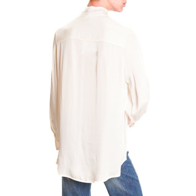 Vicolo-Satin Shirt with Jabot - off white