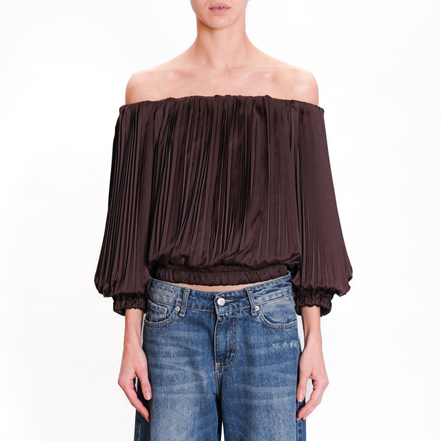 Imperial-Pleated Shiffer Collar Blouse - Chocolate