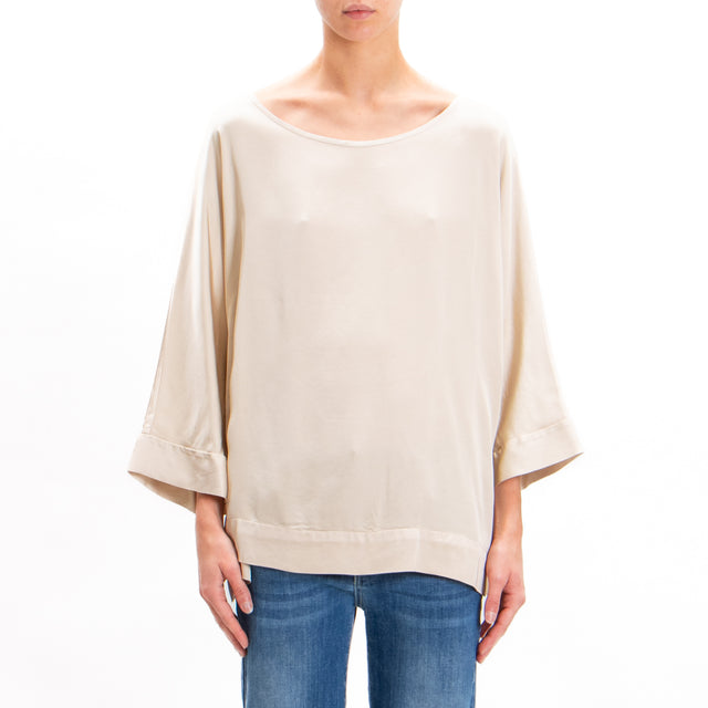 Motel-Blusa in satin manica 3/4 - sand