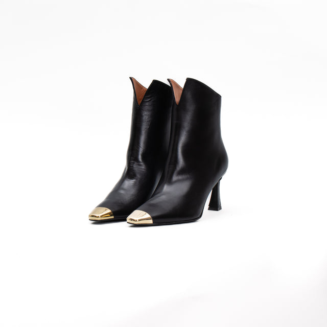 Ovye'-Metallic Toe Ankle Boot - Black/Gold