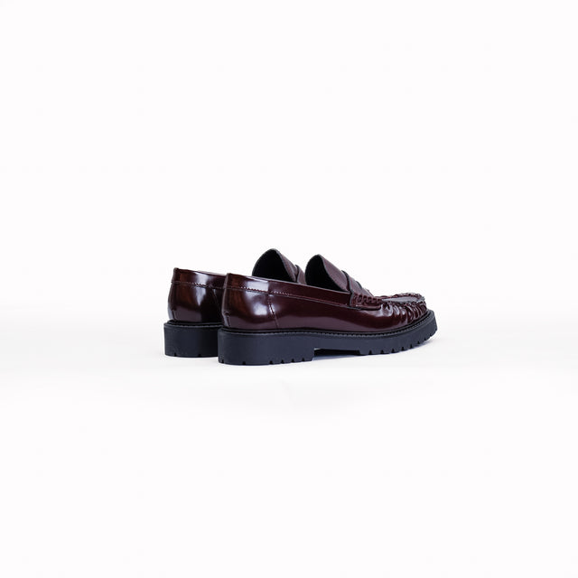 Ovye'-Brushed Leather Moccasin - Bordeaux