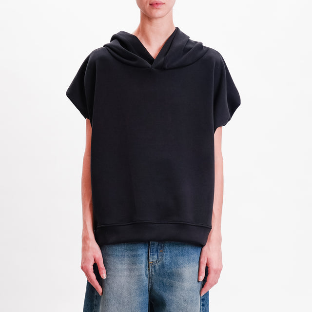 Tension in-Sleeveless Hoodie - Black