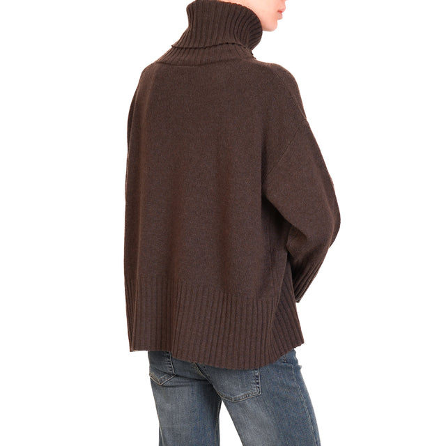 Tensione in-Maglia collo alto misto cashmere - cioccolato