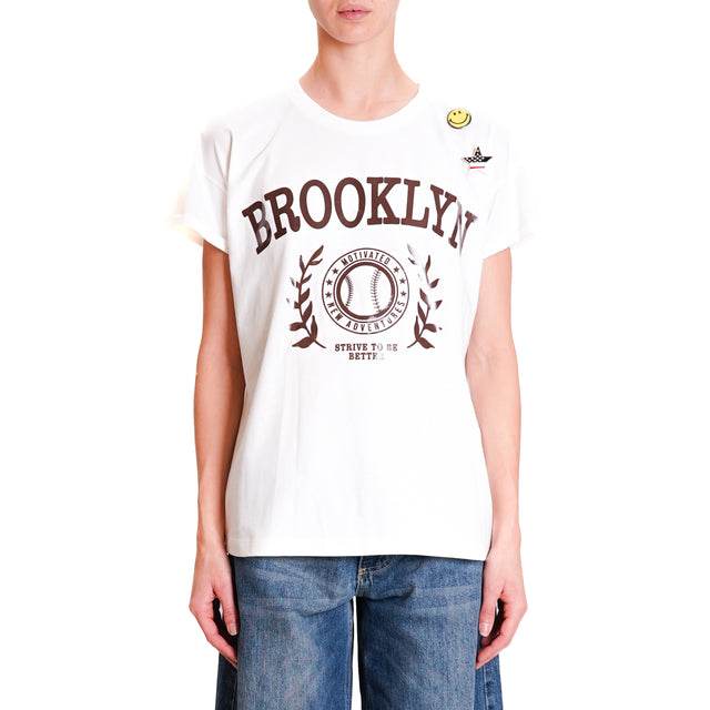 Tensione in-T-shirt BROOKLYN con spille - panna/moro