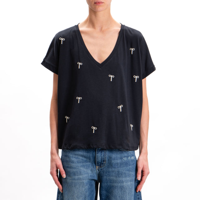 Tensione in-T-shirt scollo v con dettagli strass - nero