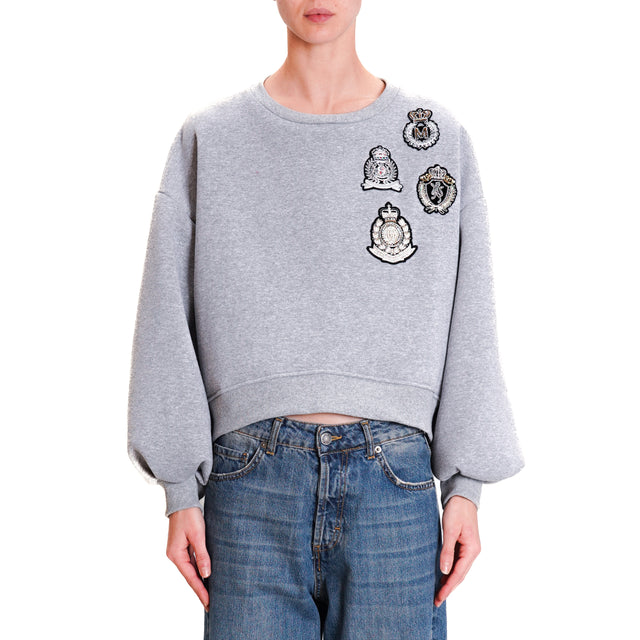 Tensione in-Felpa crop con patch- grigio