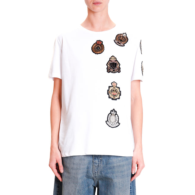 Tensione in-T-shirt con patch militari - bianco