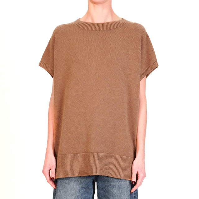 Tensione in-Maglia scatola smanicata - camel