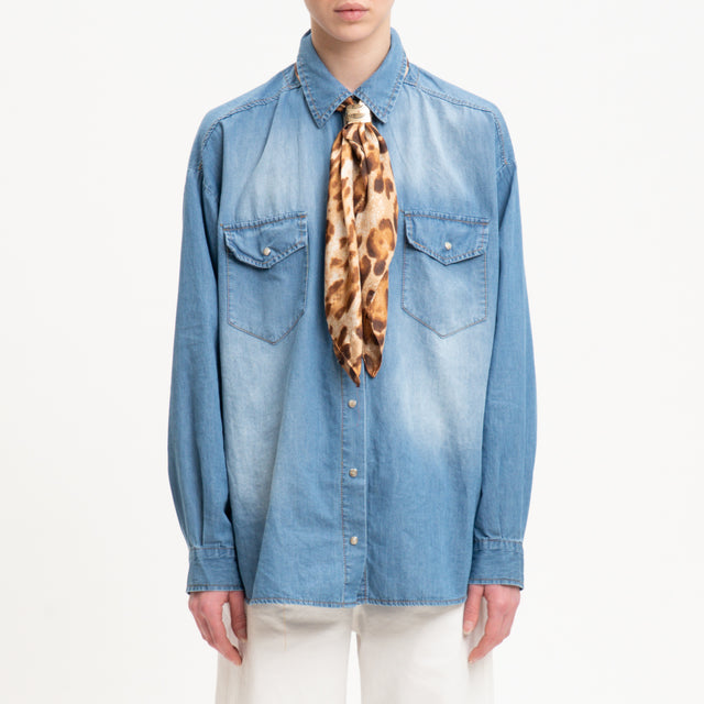 Tensione in-Camicia jeans con foulard - denim/beige/cuoio