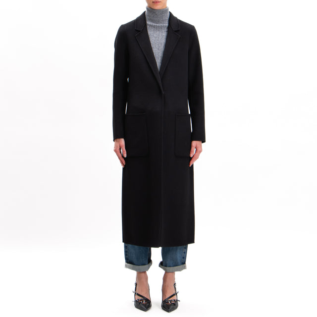 Vicolo-Handmade coat mixed wool with back slit - black