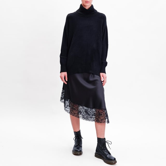 Vicolo-Satin Skirt with Lace Edge - Black