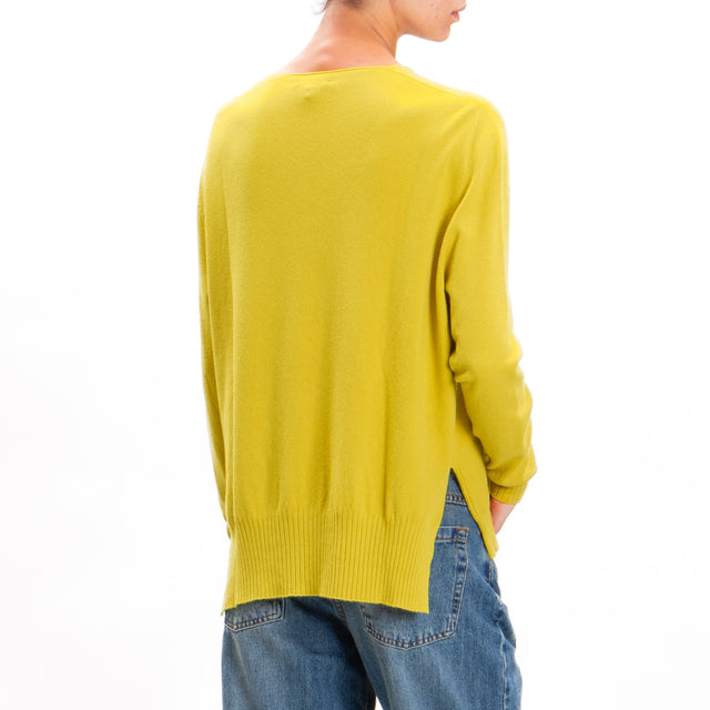 Zeroassoluto-V-neck sweater with side slits - lime