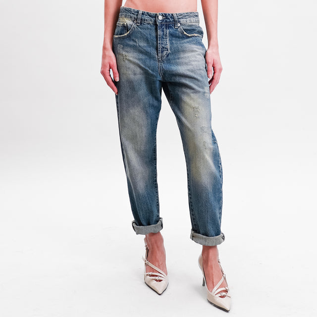 Zeroassoluto-ISA Boyfriend Jeans with abrasions - denim