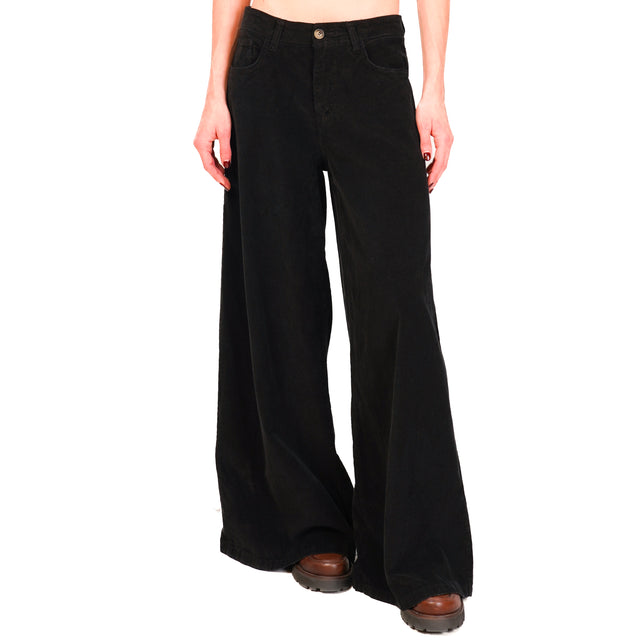 Zeroassoluto-Pantalone LANY wide leg velluto millerighe elasticizzato  - nero