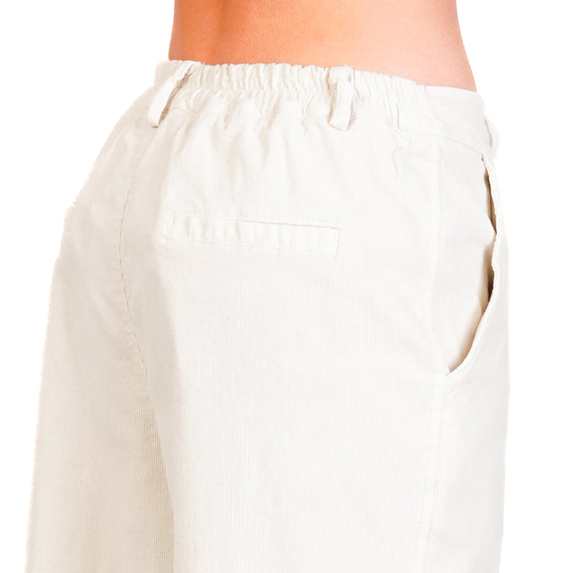 Zeroassoluto-Pantalone LORY velluto millerighe elasticizzato - burro