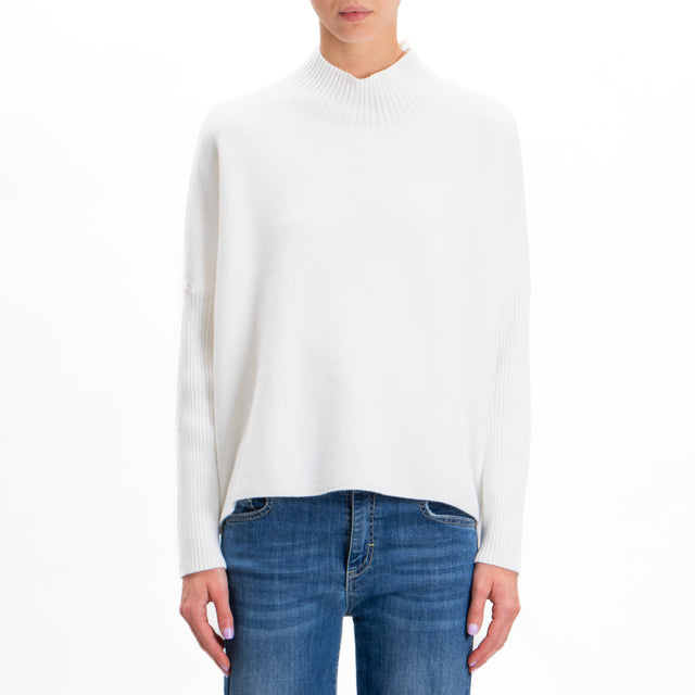 Zeroassoluto-Maglia collo montato manica a costine - off white