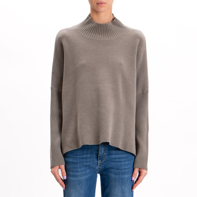 Zeroassoluto-Ribbed sleeve fitted collar sweater - taupe