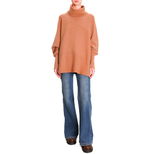 Zeroassoluto-High neck oversized sweater - cinnamon