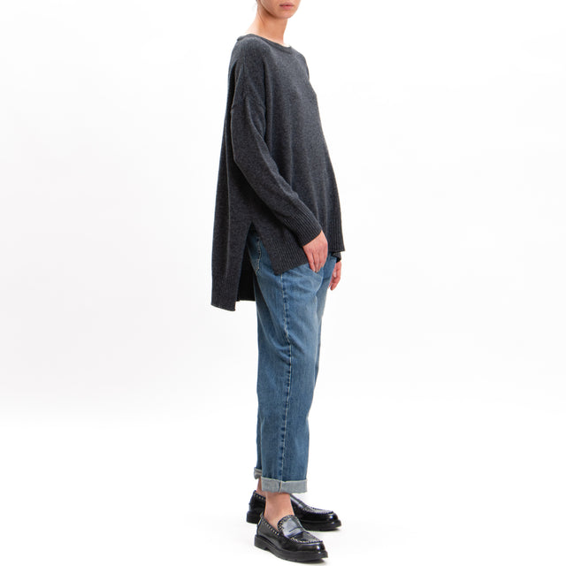 Kontatto-Cashmere Blend Sweater with Side Slits - Anthracite