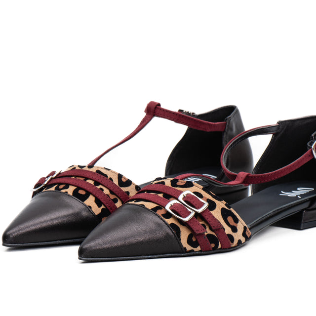 Ovye'-Low heel shoe with spotted T-bar - black/spotted/burgundy